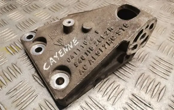 Porsche Cayenne (9PA) Engine mounting bracket 9481152012R