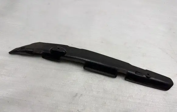 Audi RS3 Fender end trim 8V0821111