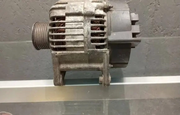 Land Rover Range Rover P38A Generator/alternator 63321353 AMR4247 1197A
