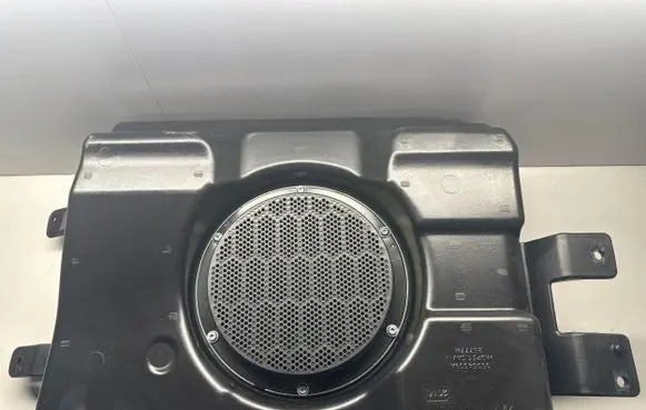 Dodge Durango Subwoofer speaker 05064609AC 26777AF F1AA281189772