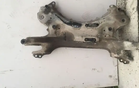 Toyota RAV 4 (XA30) Front subframe