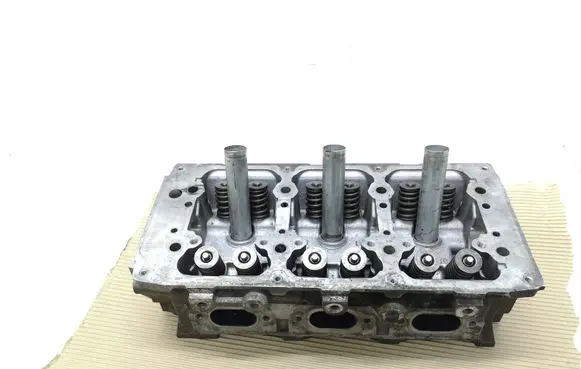 Chrysler 300 - 300C Engine head 