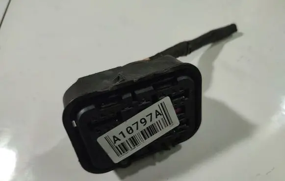 Volkswagen Touran I Fuse box set