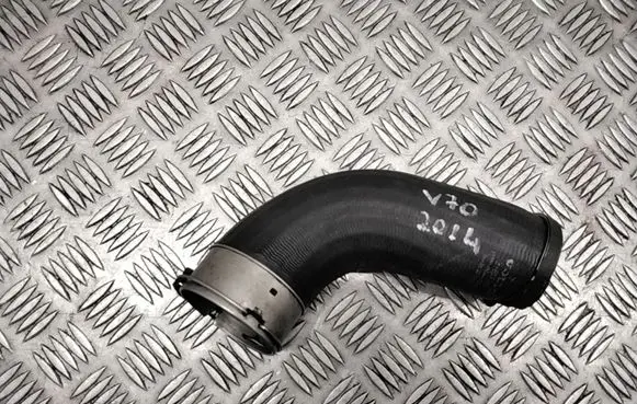 Volvo V70 Intercooler hose/pipe