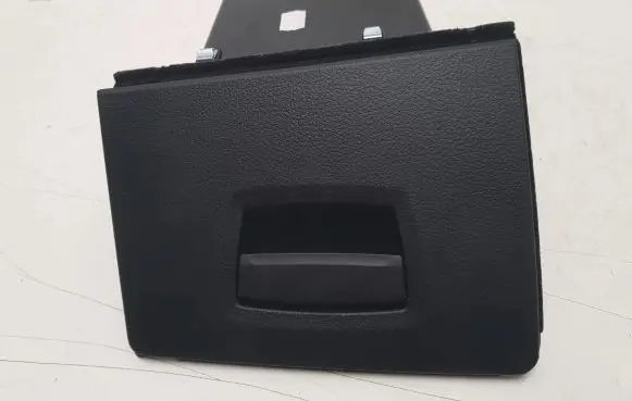 BMW 5 F10 F11 Glove box 51169166696 1122420