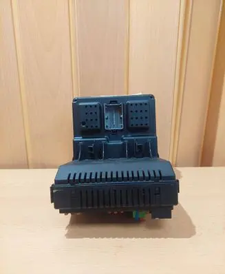 Volvo XC70 Fuse module 30786889 08W181