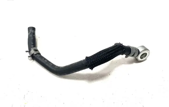 Toyota Avensis T270 Fuel line pipe