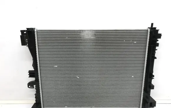 Renault Clio V Coolant radiator 214104822R