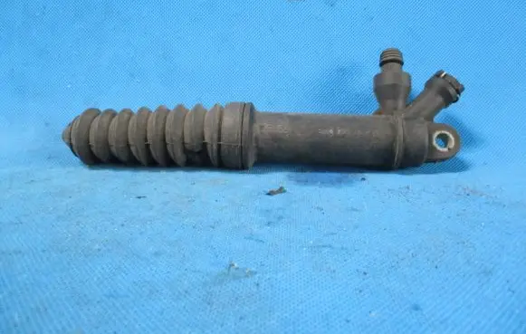 Audi A4 S4 B5 8D Clutch slave cylinder 8K0721257A