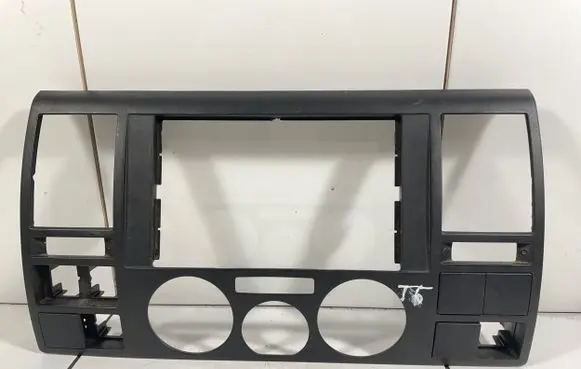 Volkswagen Transporter - Caravelle T5 Radio/GPS head unit trim 7H0857237