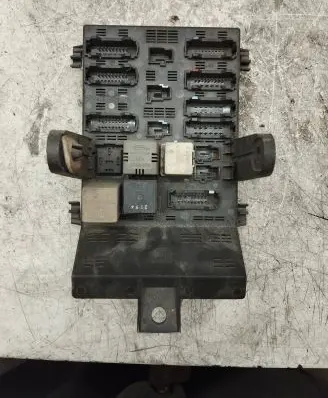 Renault Laguna I Fuse box set 7703197962