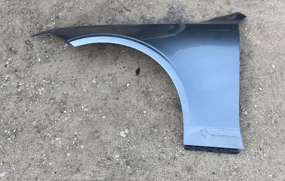 Volvo S90, V90 Fender
