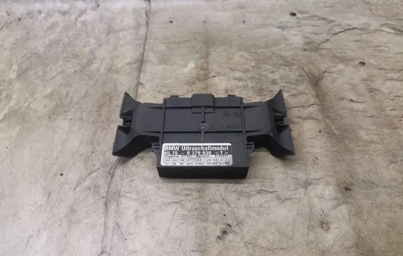 BMW 5 E39 Ultrasonic Sensor 8379939