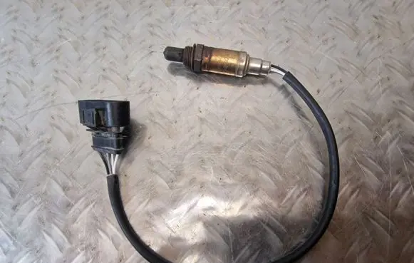 Audi A4 S4 B5 8D Lambda probe sensor 030906265AE