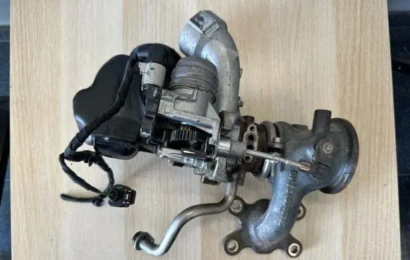 Audi A3 S3 8V Turbo 04E145704T
