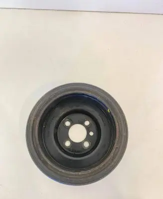 Volkswagen PASSAT B7 Crankshaft pulley 038105243M