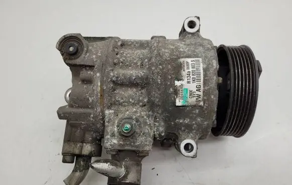Volkswagen Touran I Air conditioning (A/C) compressor (pump) 