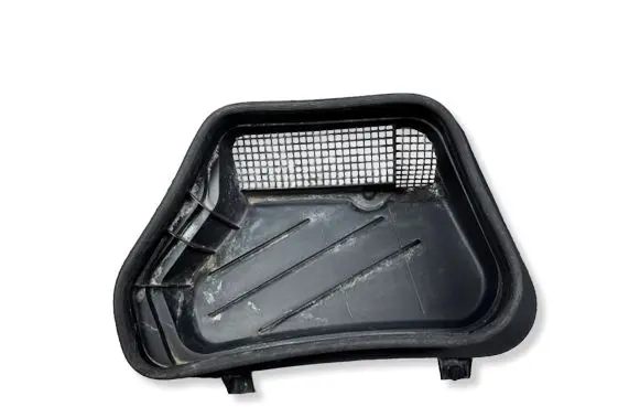 Mercedes-Benz SLC R172 Wiper trim A1728300044