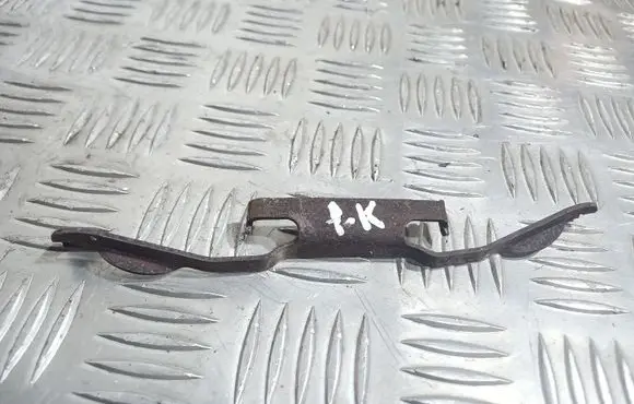 Jaguar XF X250 Front brake pad spring 