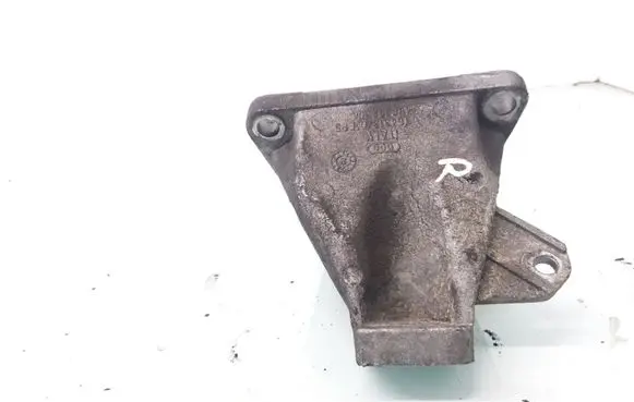 Audi A6 S6 C5 4B Engine mounting bracket 4B0199308