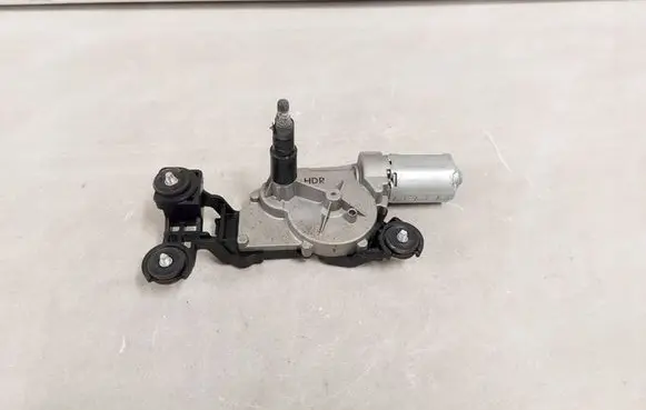 Hyundai Veloster Rear window wiper motor 98700-2V000