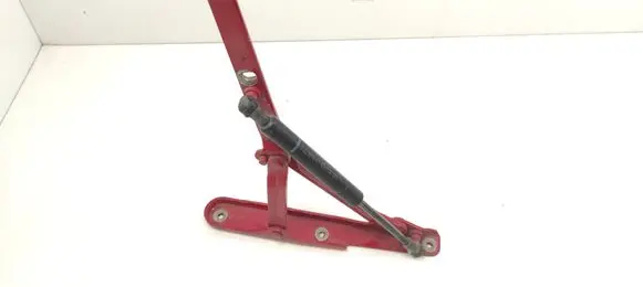 Maserati Coupe Tailgate/trunk/boot hinge