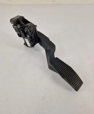 Opel Zafira B Accelerator throttle pedal 9202342