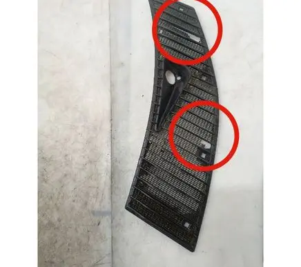 Mercedes-Benz W123 Wiper trim 1238360165
