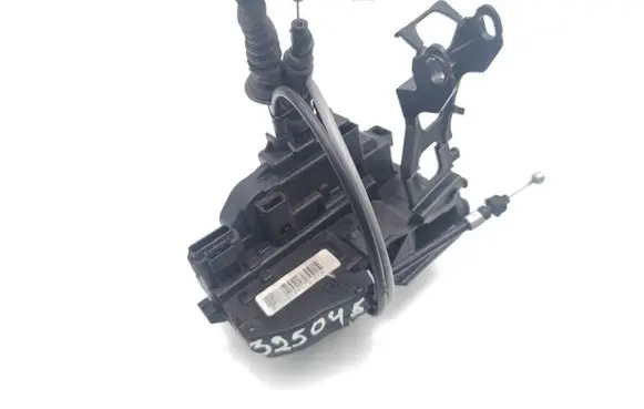 Hyundai Santa Fe Front door lock 81310-2B070