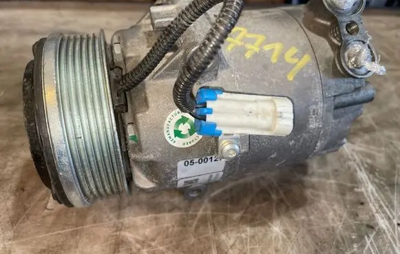 Opel Astra H Air conditioning (A/C) compressor (pump) 13124751