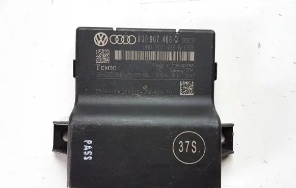 Audi Q3 8U Gateway control module 8U0907468Q