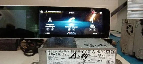 Mercedes-Benz GLE W167 Radio/CD/DVD/GPS head unit A1679001321