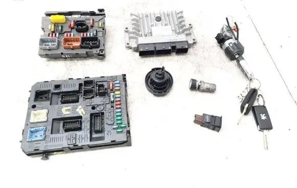 Peugeot 307 CC Engine ECU kit and lock set 9663548180 R0413C005F 9665465880