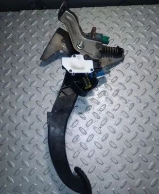 Renault Scenic II - Grand scenic II Brake pedal L1020055