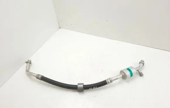 Dacia Sandero Air conditioning (A/C) pipe/hose 924546917R