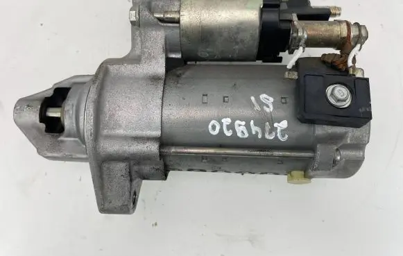 Mercedes-Benz C W205 Starter motor A2749060400 4280000210