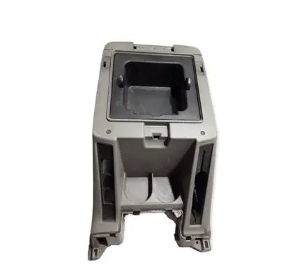 Nissan Patrol Y61 Other center console (tunnel) element
