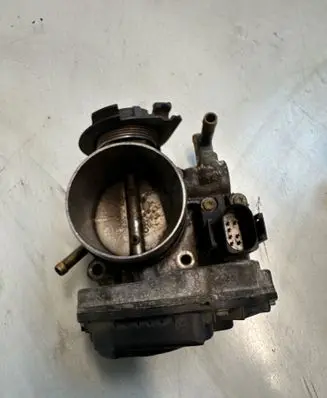 Volkswagen Transporter - Caravelle T4 Throttle valve 06A133064B