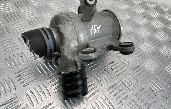 Mercedes-Benz C W205 Water pump A2742000107