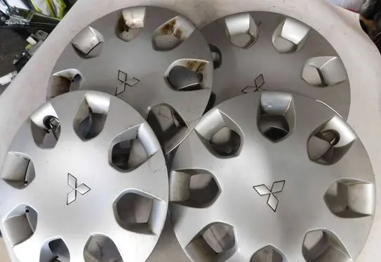 Mitsubishi Lancer X R15 wheel hub/cap/trim 3983S0010