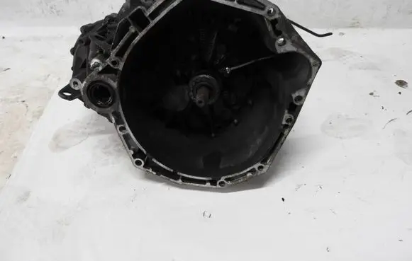 Nissan Qashqai Manual 7 speed gearbox 32010JD50A