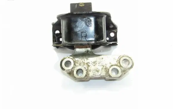 Citroen DS3 Engine mount bracket 9671185380