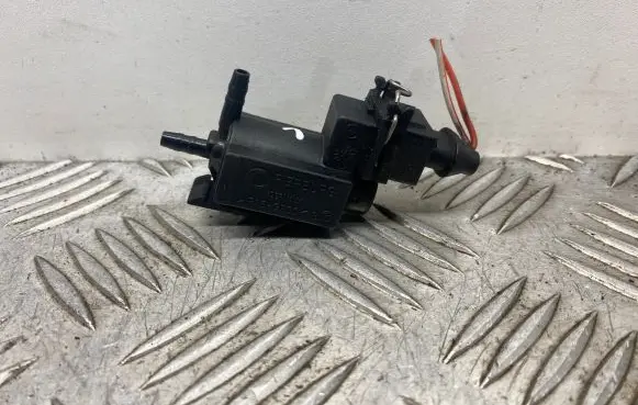 BMW 5 F10 F11 Turbo solenoid valve 7810831