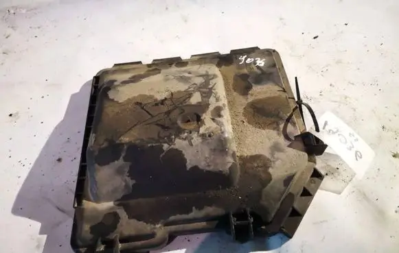 Opel Meriva A Fuse box cover 13144736