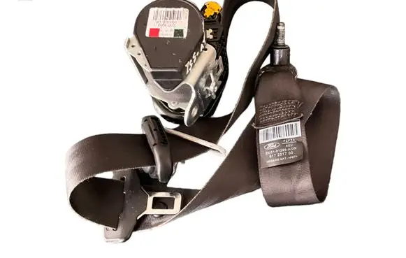Ford Focus Front seatbelt 617231700 BM5161295ACW 617231900