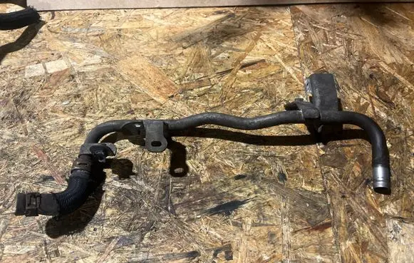 Nissan Navara D23 Engine coolant pipe/hose