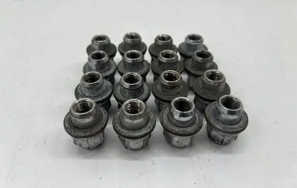 Toyota C-HR I Nuts/bolts 
