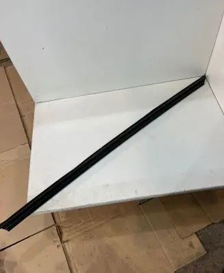 Toyota Corolla E140 E150 Front door glass trim molding 