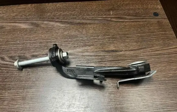 Other front suspension part