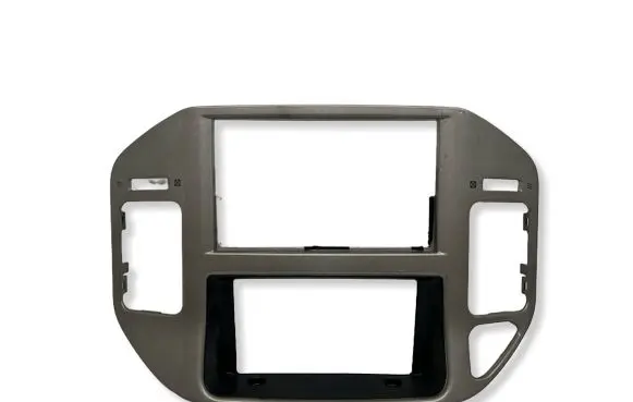 Mitsubishi Pajero Radio/GPS head unit trim MR456373